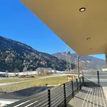 Burg View Im Herzen Von Am Ossiachersee アパート
